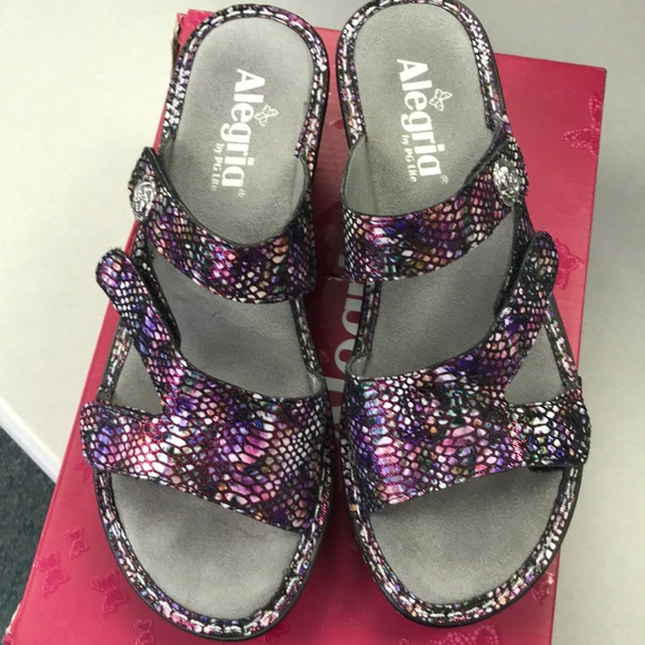 alegria sandals by pg lite
